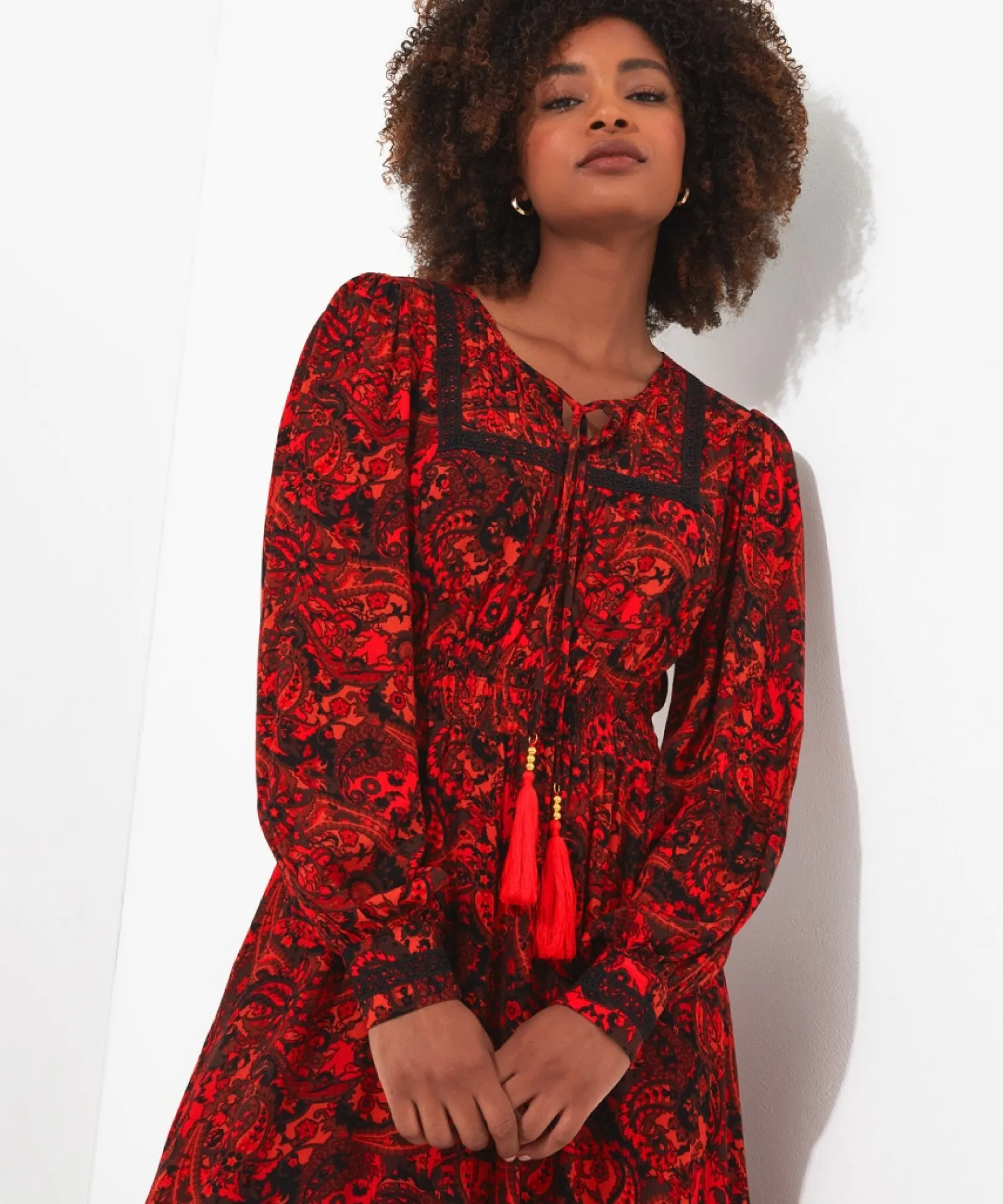 autumn_vibes_paisley_dres_3.webp Shop Women's Collection | Maxi Dresses | Boho Dresses | Dresses | Sale Dresses | Top Picks | Top Picks | Top Picks | Women's | Women's Joe Browns Autumn Vibes Paisley Dress Multi