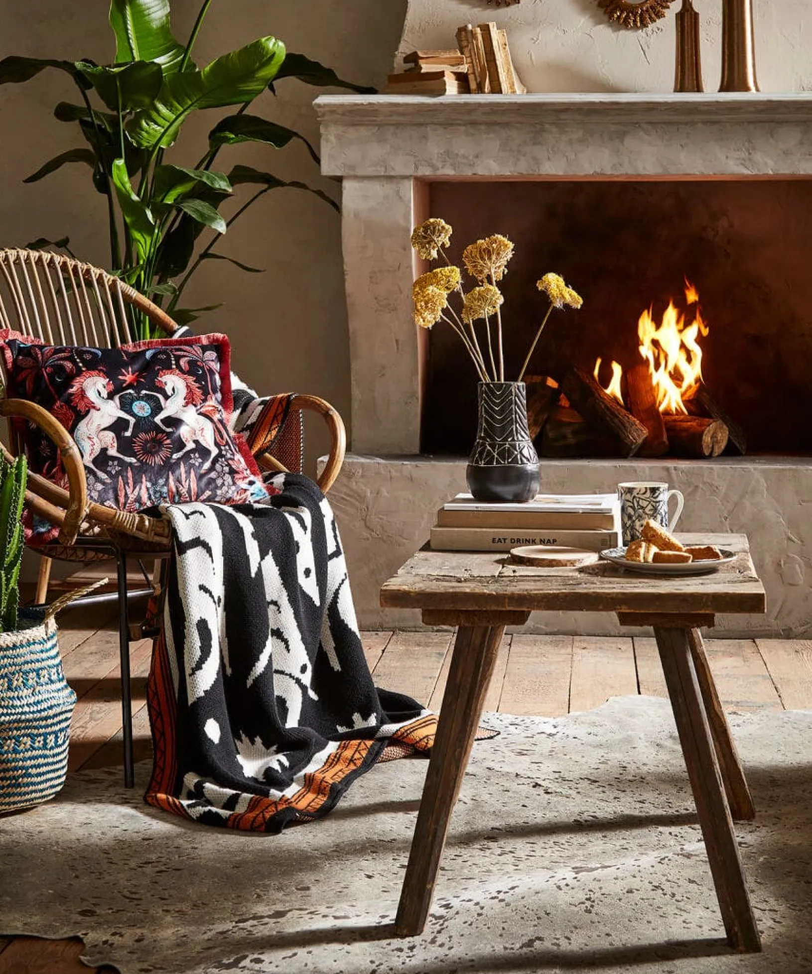 beautifully_geo_reversibl_5.webp Living Room | Bedroom | Endless Sunsets | Floral Décor | Nature Décor | Cushions & Throws | Gifts | Home | Home | Home | Home | Home | Home | Women's Joe Browns Beautifully Geo Reversible Knitted Throw Mono