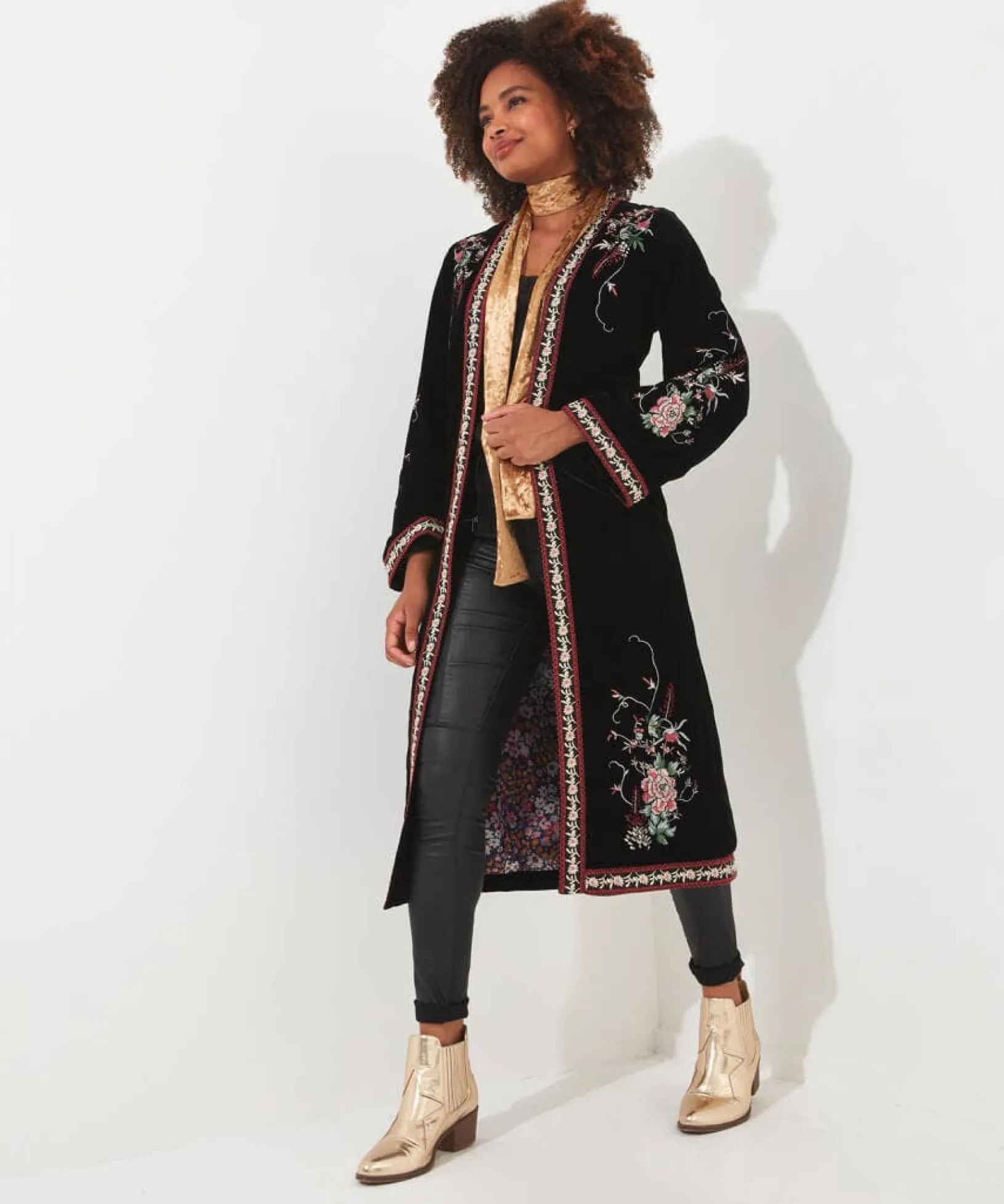 boutique_embroidered_kimo_0.webp Shop Women's Collection | Occasion Outfits | Gifts | Coats & Jackets | Top Picks | Top Picks | Women's | Women's Joe Browns Boutique Embroidered Kimono Black