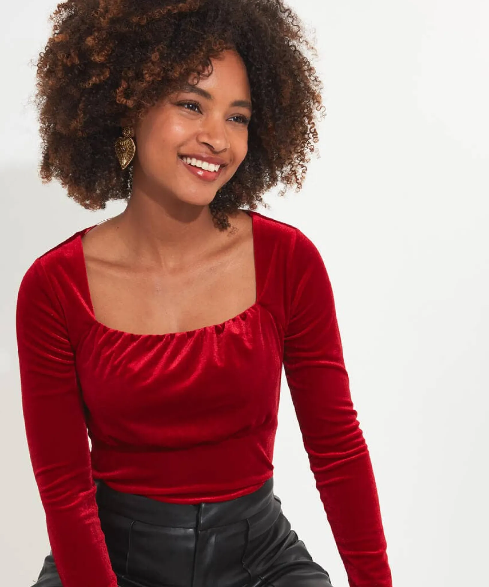 christa_velour_top_0.webp Shop Women's Collection | Occasion Outfits | Tops, Tunics & Blouses | Sale Tops, Tunics & Blouses | Top Picks | Top Picks | Women's | Women's Joe Browns Christa Velour Top Red