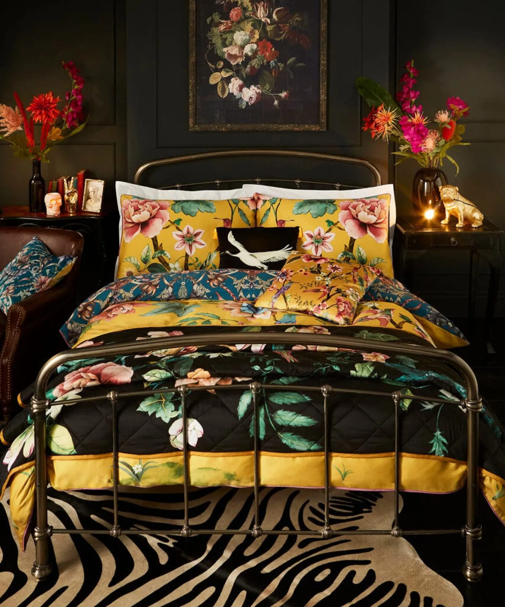 contemporary_chinoiserie__4.webp Bedroom | Rebel Residence | Floral Décor | Nature Décor | Animal Décor | Bedding | Home | Home | Home | Home | Home | Home Joe Browns Contemporary Chinoiserie Reversible Bed Set Chartreuse
