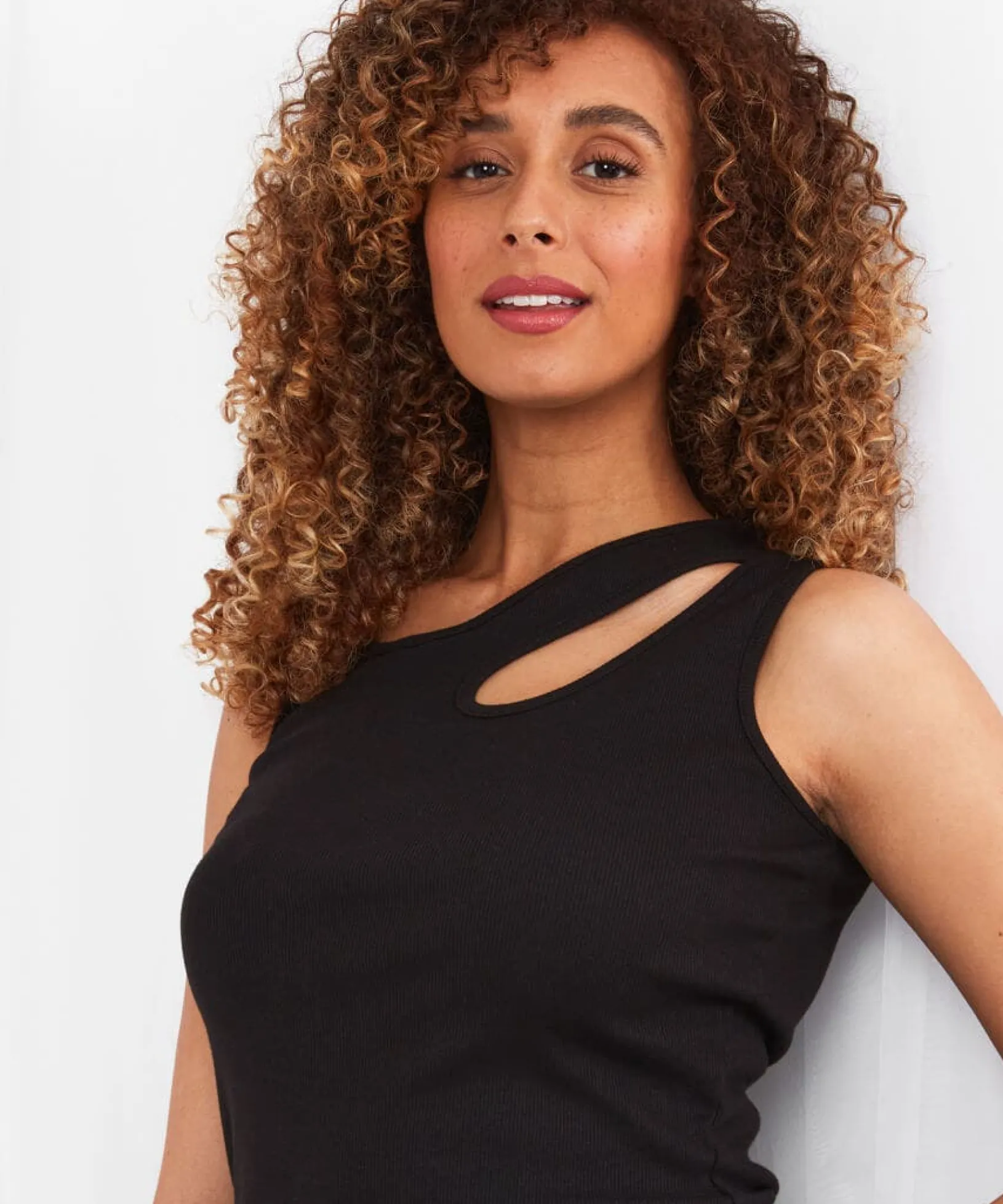 cutabout_rib_vest_4.webp Sale Tops, Tunics & Blouses | Women's Joe Browns Cutabout Rib Vest Black / White