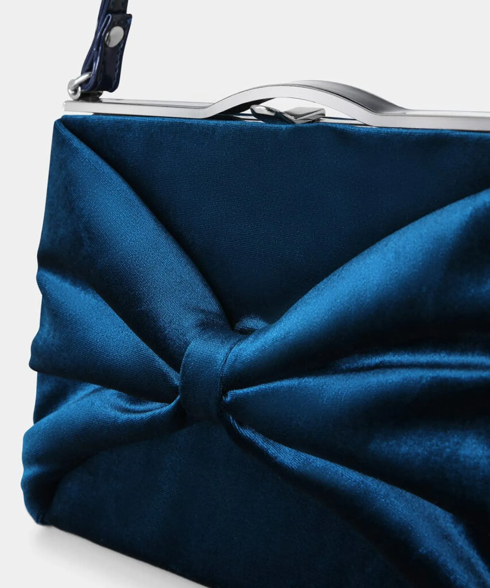 deco_decadence_clasp_bag_3.webp Gifts | Handbags & Purses | Accessories & Jewellery | Sale Handbags & Purses | Women's | Women's | Women's | Women's Joe Browns Deco Decadence Clasp Bag Midnight