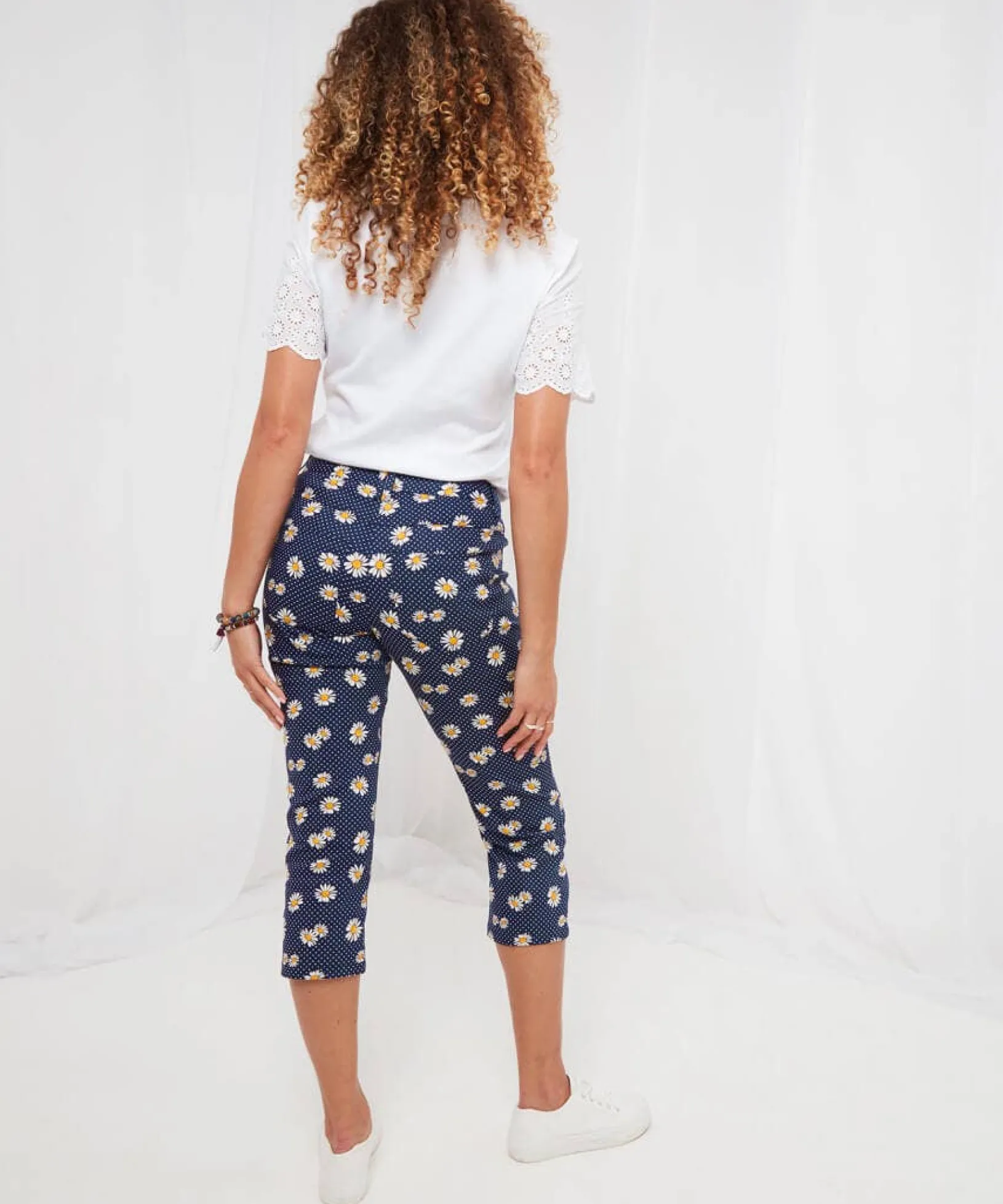 dots_and_daisies_crop_tro_3.webp Sale Jeans & Trousers | Women's Joe Browns Dots And Daisies Crop Trousers Blue