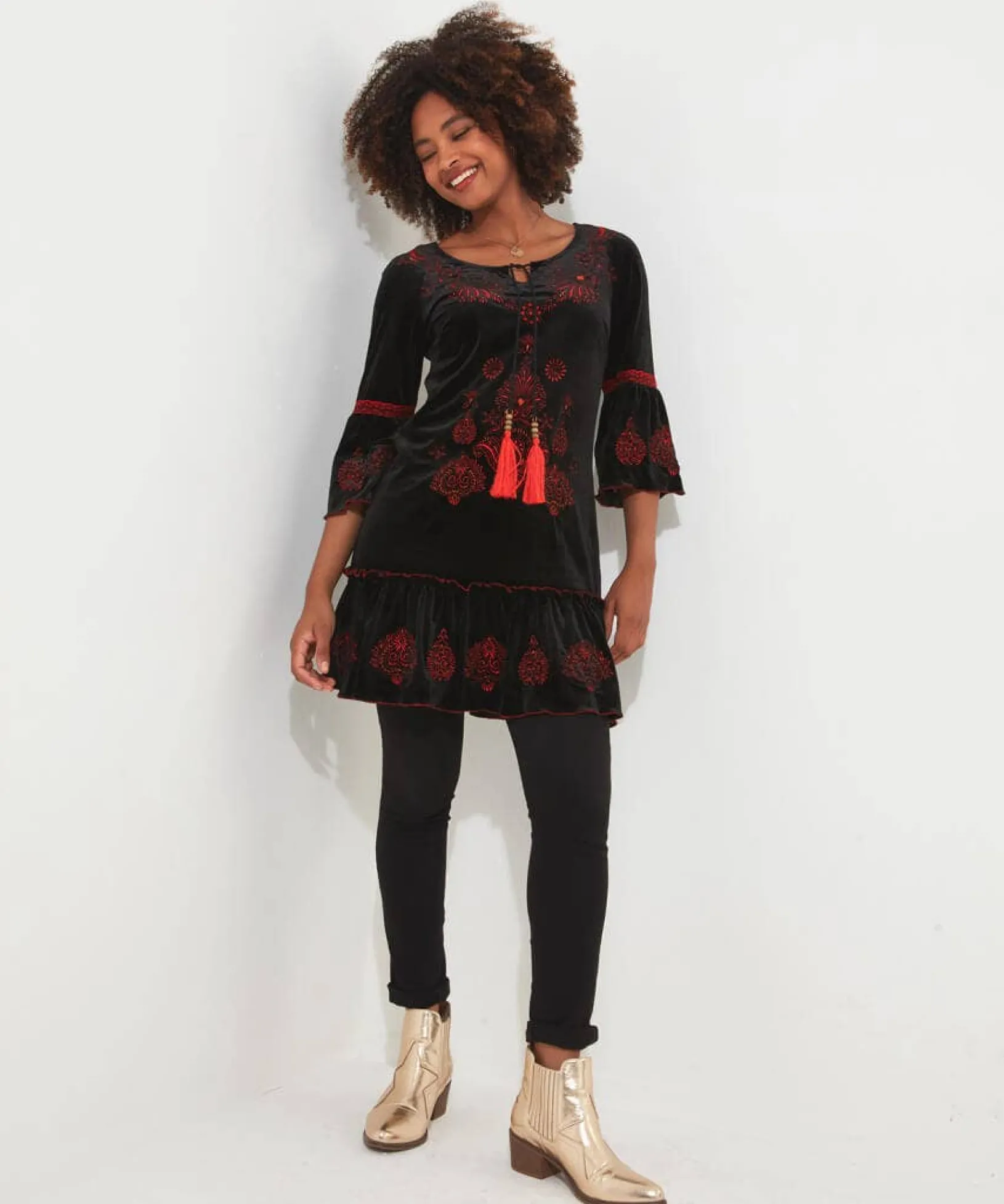 evie_embroidered_tunic_3.webp Shop Women's Collection | Velvet & Devor茅 Dresses | Boho Dresses | Party Dresses | Occasion Outfits | Tops, Tunics & Blouses | Dresses | Sale Tops, Tunics & Blouses | Top Picks | Top Picks | Top Picks | Top Picks | Top Picks | Women's | Women's | Women's Joe Browns Evie Embroidered Tunic Black