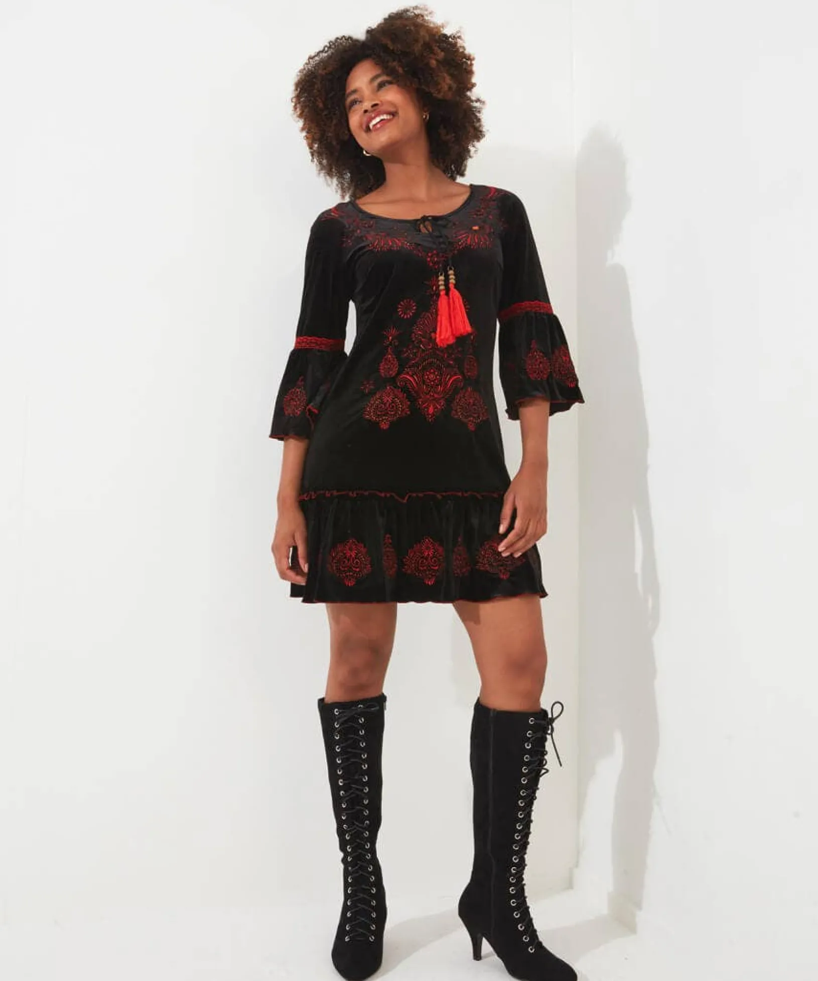 evie_embroidered_tunic_4.webp Shop Women's Collection | Velvet & Devor茅 Dresses | Boho Dresses | Party Dresses | Occasion Outfits | Tops, Tunics & Blouses | Dresses | Sale Tops, Tunics & Blouses | Top Picks | Top Picks | Top Picks | Top Picks | Top Picks | Women's | Women's | Women's Joe Browns Evie Embroidered Tunic Black