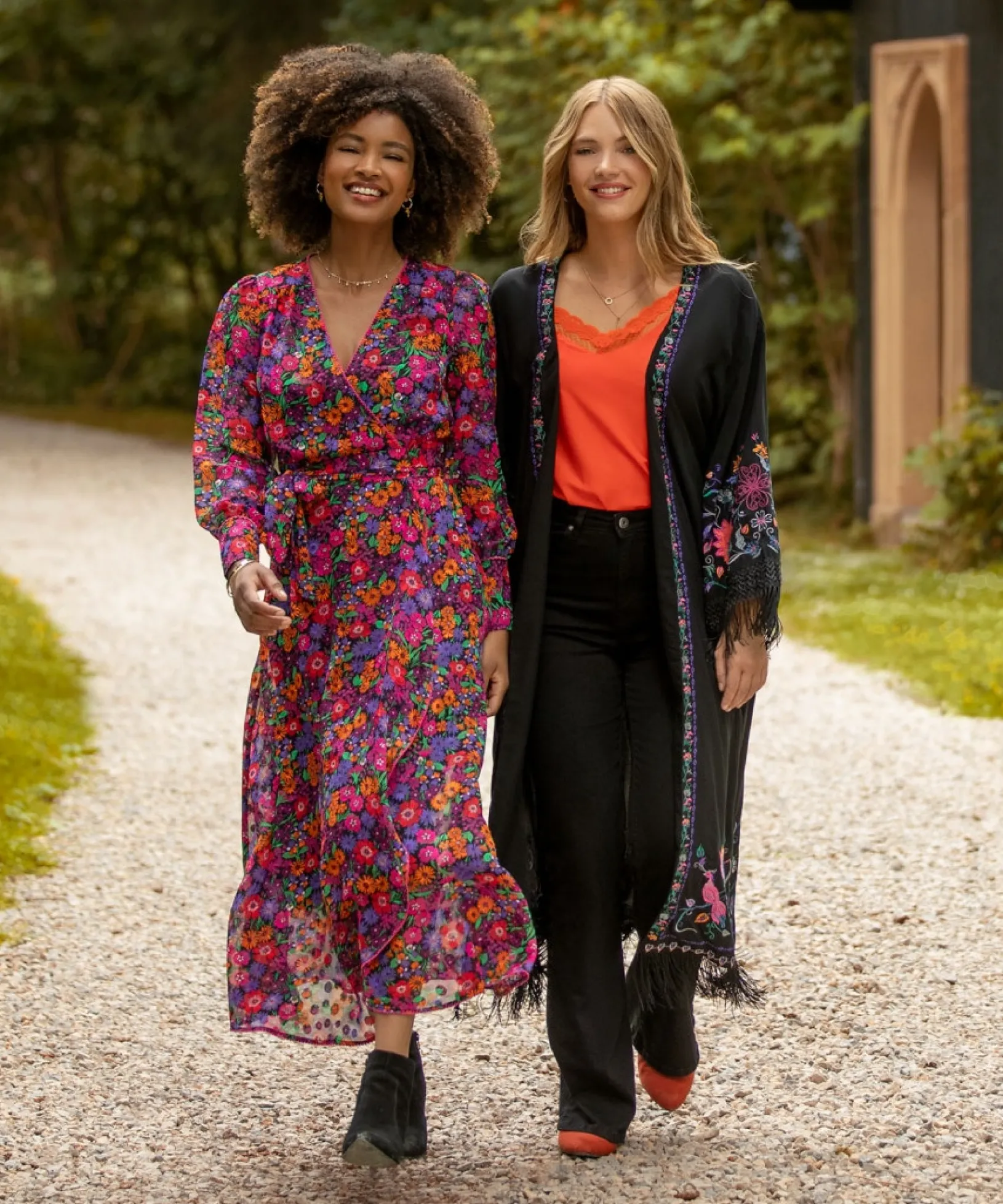 exquisite_embroidered_kim_7.webp Tops, Tunics & Blouses | Sale Tops, Tunics & Blouses | Women's | Women's Joe Browns Exquisite Embroidered Kimono Black