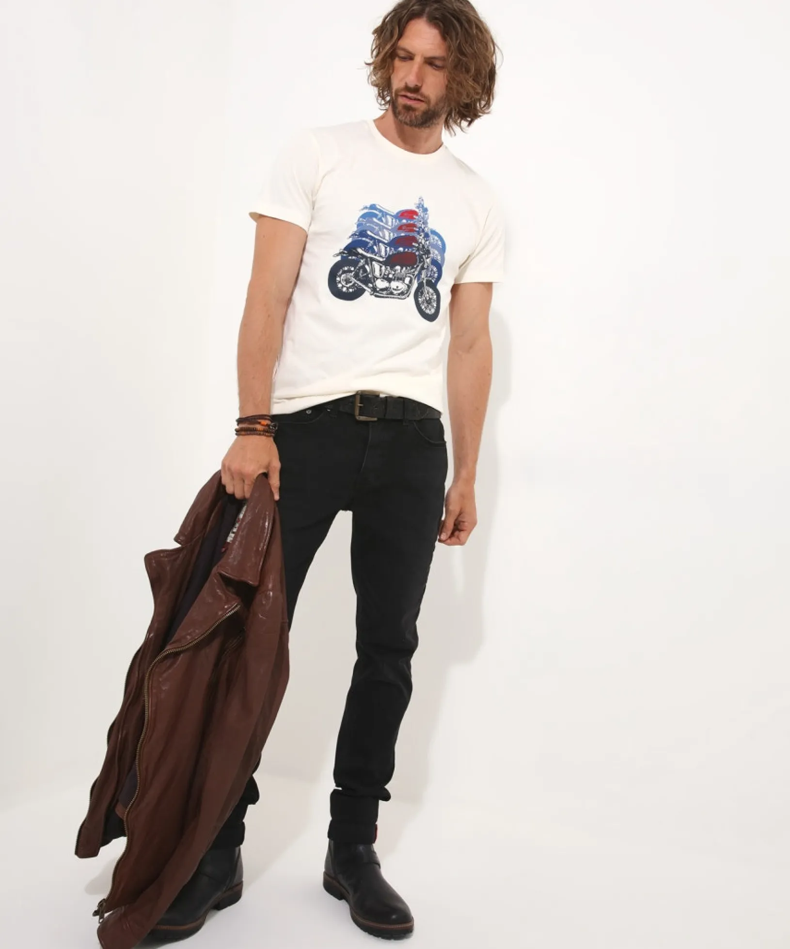 fading_ride_tee_2.webp Shop Men's Collection | Graphic T-Shirts | Tops & T-Shirts | Sale Tops & T-Shirts | Top Picks | Top Picks | Men,s | Men,s Joe Browns Fading Ride Tee White/Navy