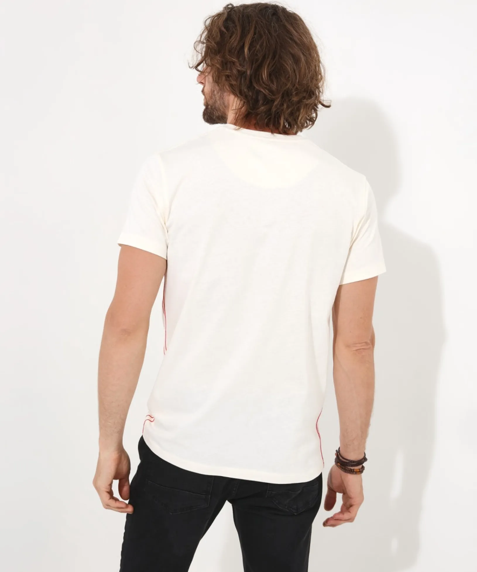 fading_ride_tee_3.webp Shop Men's Collection | Graphic T-Shirts | Tops & T-Shirts | Sale Tops & T-Shirts | Top Picks | Top Picks | Men,s | Men,s Joe Browns Fading Ride Tee White/Navy