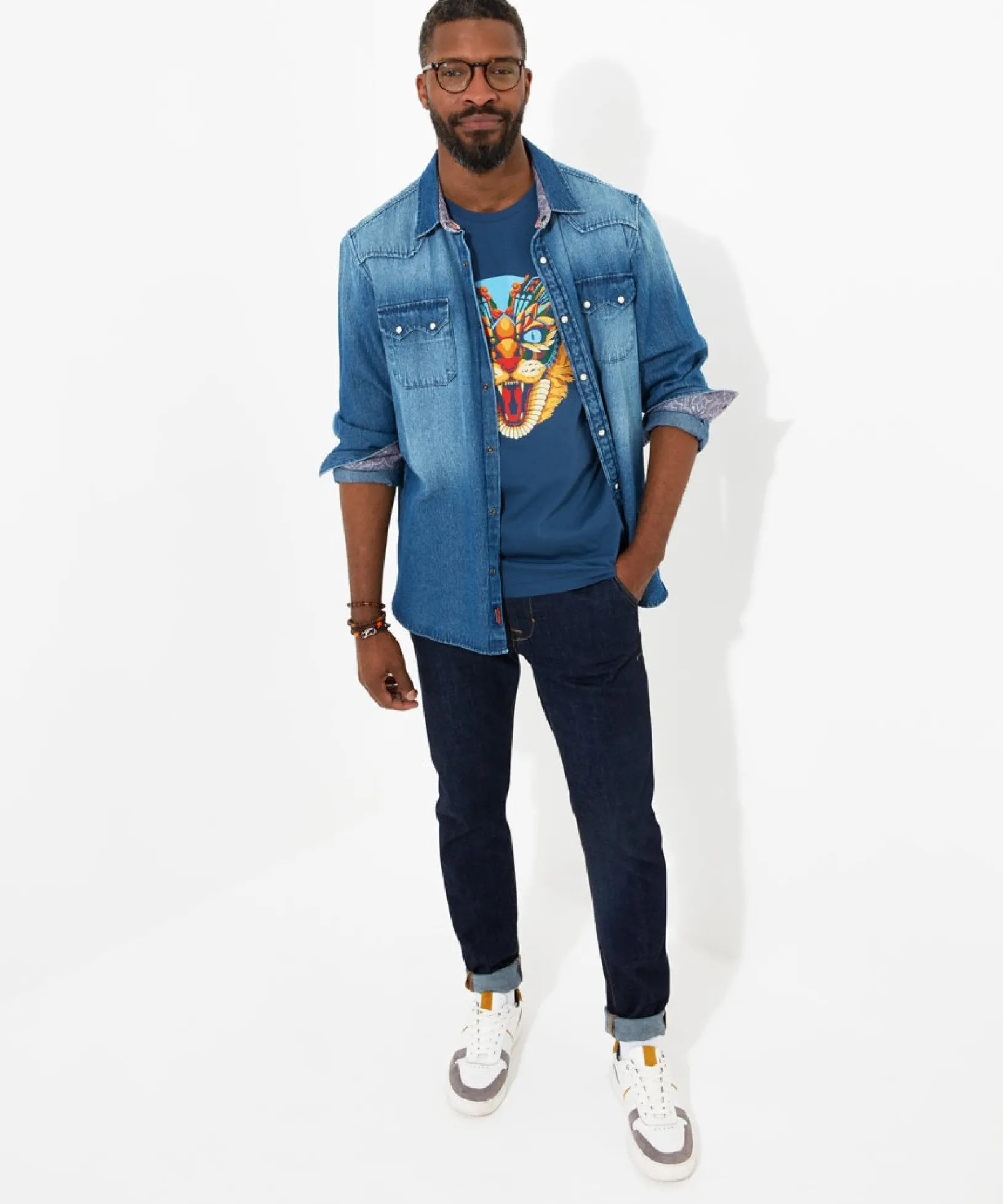 geo_wildcat_tee_3.webp Shop Men's Collection | Graphic T-Shirts | Tops & T-Shirts | Sale Tops & T-Shirts | Top Picks | Top Picks | Men,s | Men,s Joe Browns Geo Wildcat Tee Blue