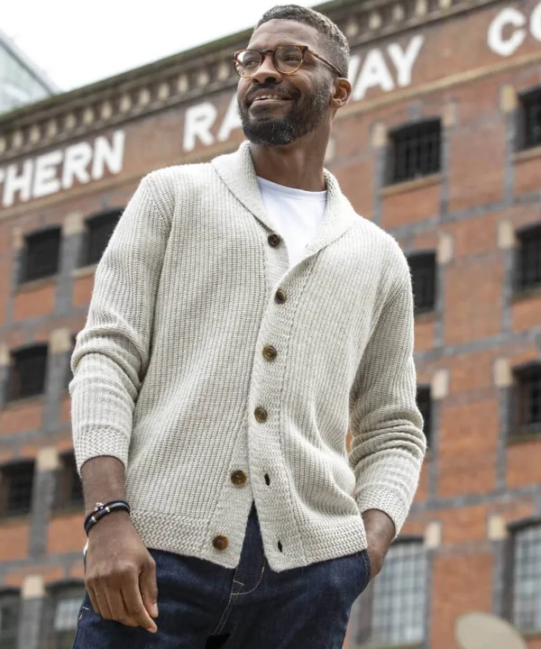 Shop Men's Collection | Knitwear & Jumpers | Top Picks | Men，s Joe Browns Keeping It Cool Cardigan Grey