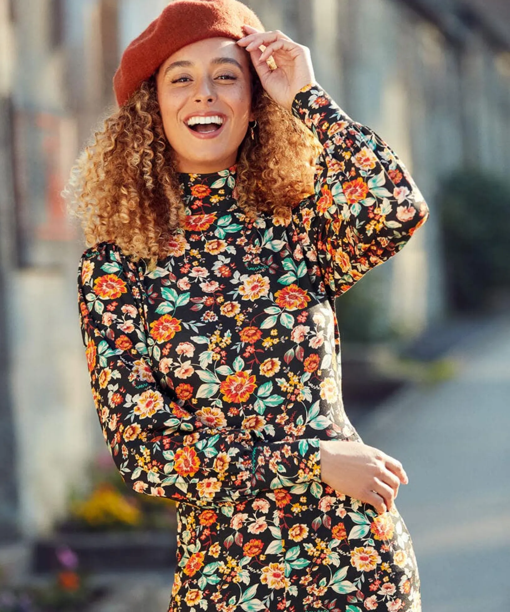 lille_city_wool_beret_2.webp Accessories & Jewellery | Women's Joe Browns Lille City Wool Beret Rust / Hot Pink / Mustard