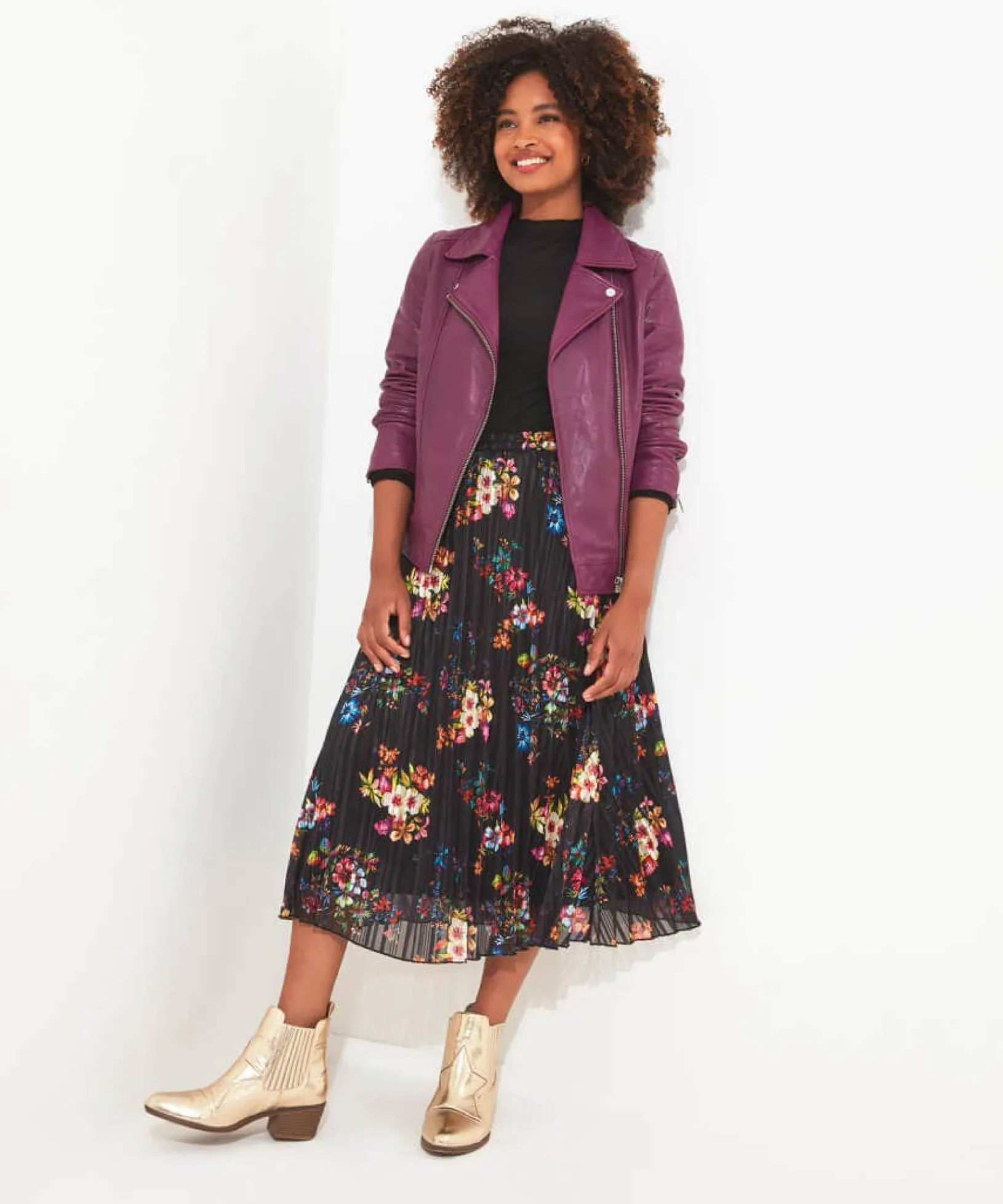 pop_of_colour_pleated_ski_0.webp Occasion Outfits | Skirts | Sale Skirts | Top Picks | Women's | Women's Joe Browns Pop Of Colour Pleated Skirt Black