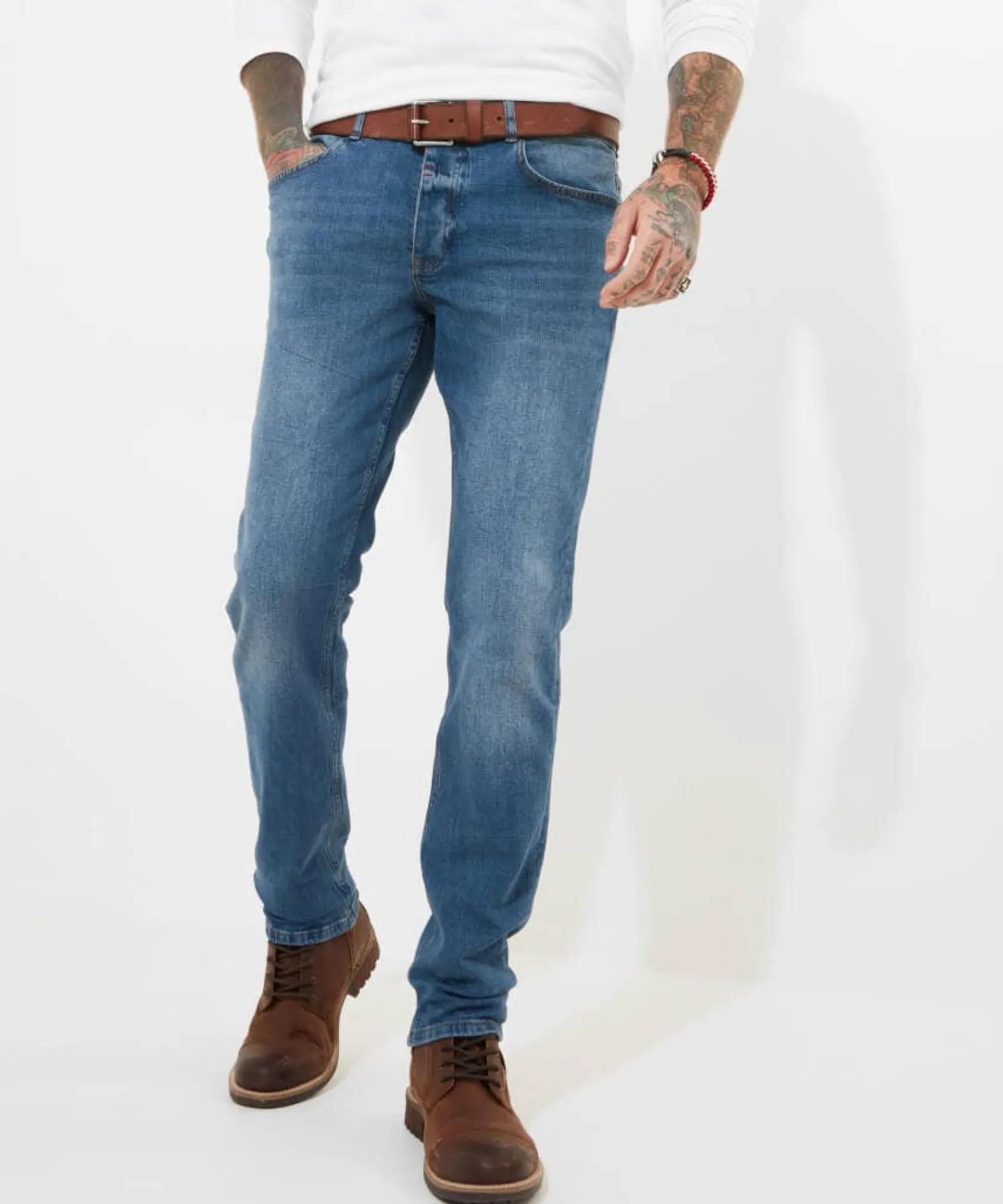 sensational_slim_jeans_2.webp Slim Fit Jeans | Jeans & Trousers | Denim Styles | Top Picks | Men,s | Men,s Joe Browns Sensational Slim Jeans Vintage Wash