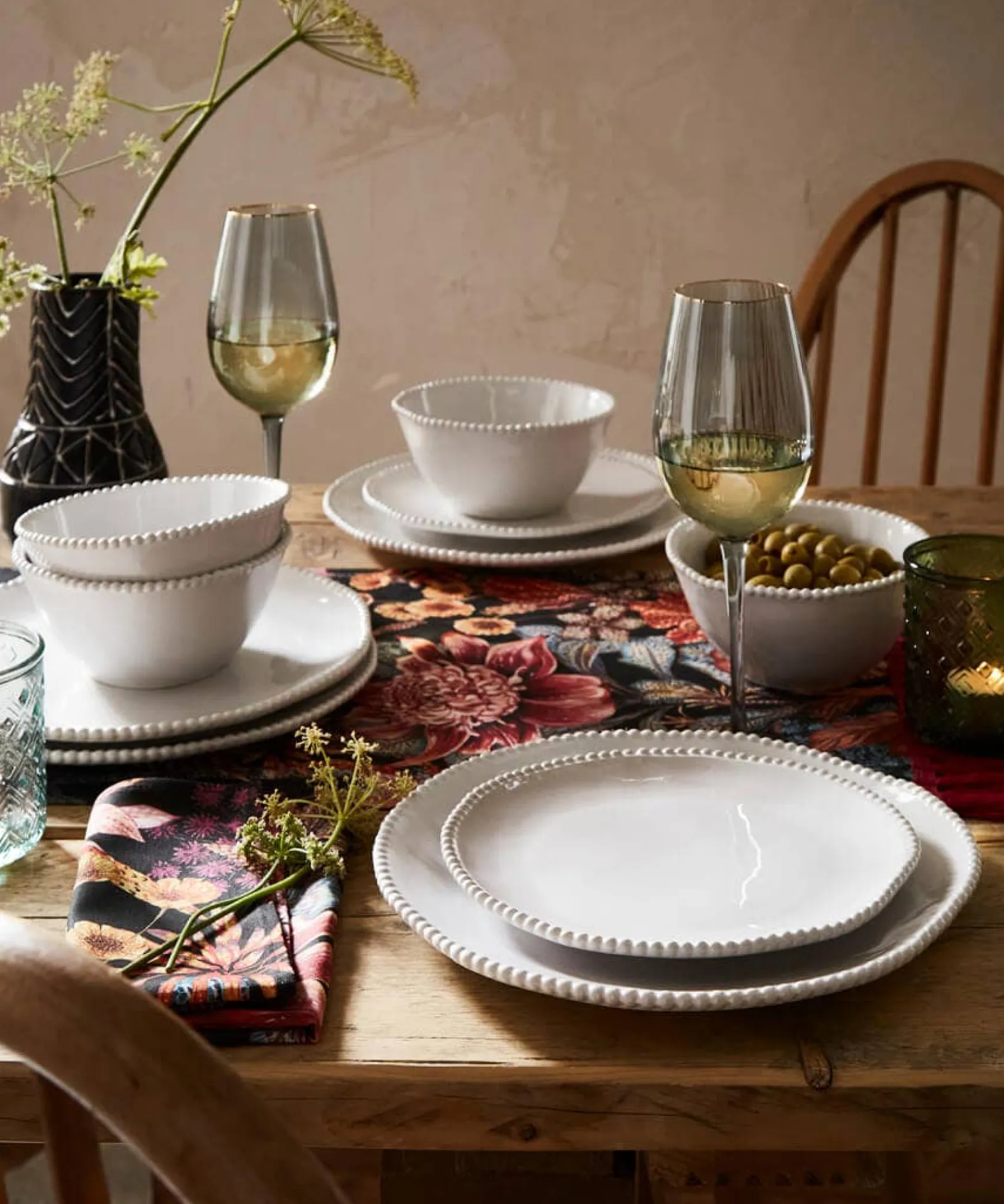 set_of__organic_beaded_di_3.webp Kitchen | Home Accessories | Home | Home Joe Browns Set of 4 Organic Beaded Dinner Plates White