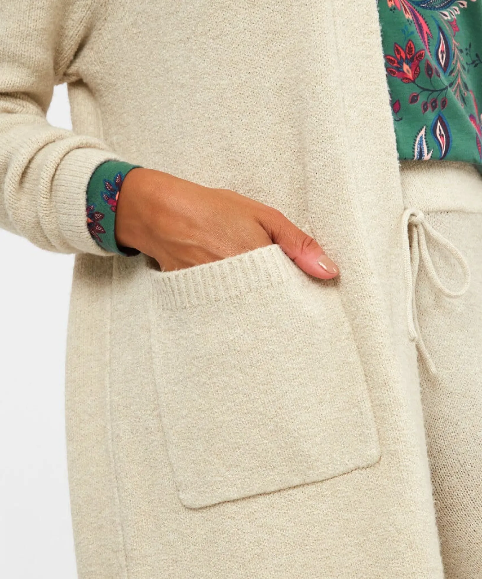 sloe_joes_longline_cardig_5-1.webp Pyjamas & Loungewear | Cardigans & Coatigans | Sale Pyjamas & Loungewear | Sale Tops, Tunics & Blouses | Women's | Top Picks | Women's | Women's Joe Browns Sloe Joes Longline Cardigan Antique White