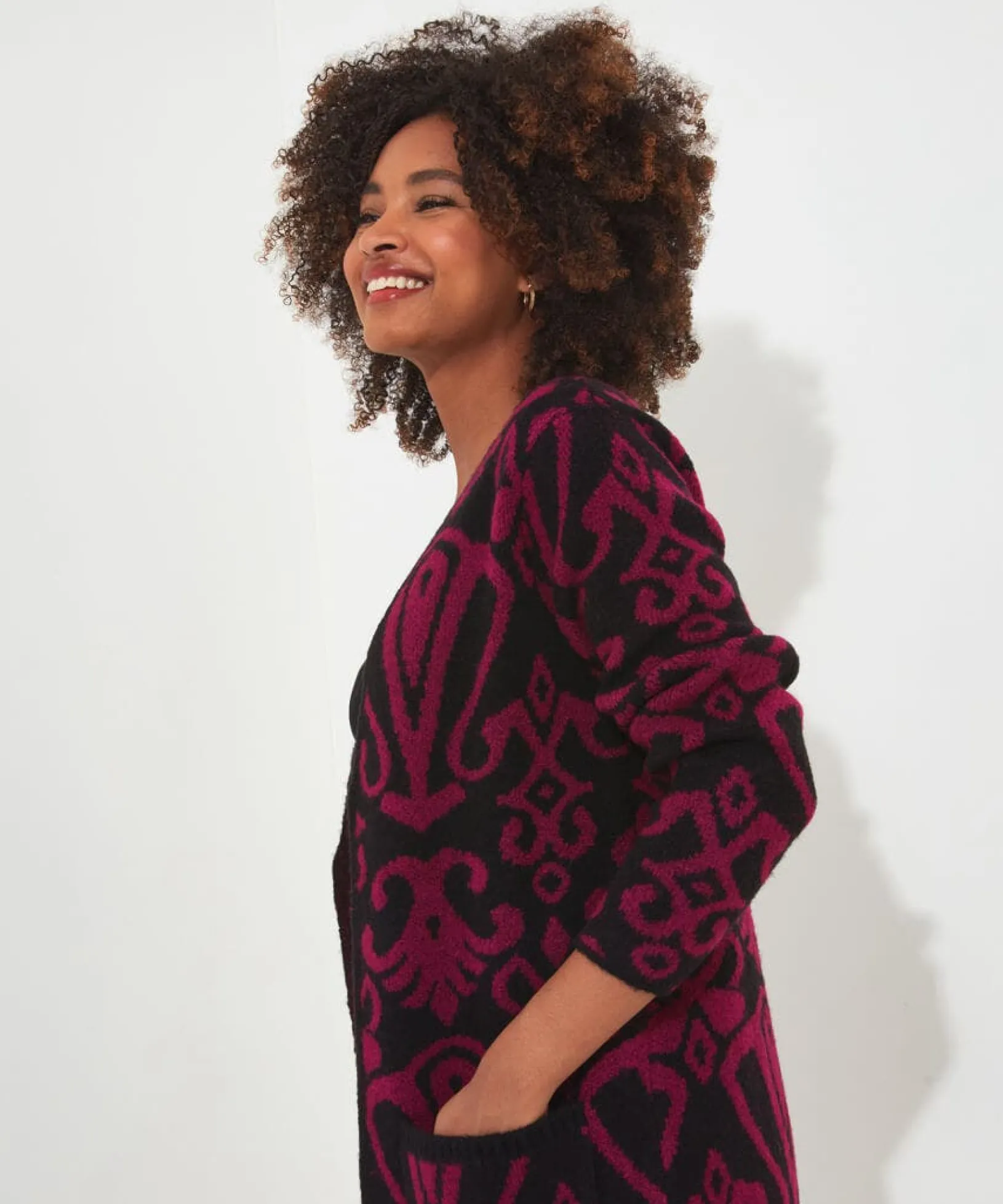 stand_out_from_the_crowd__4-1.webp Shop Women's Collection | Occasion Outfits | Gifts | Cardigans & Coatigans | Sale Knitwear & Jumpers | Top Picks | Top Picks | Women's | Top Picks | Women's Joe Browns Stand Out From the Crowd Coatigan Black