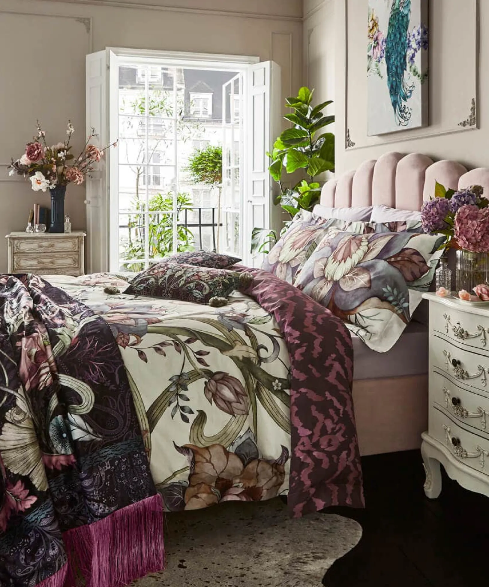 tranquil_trails_reversibl_2.webp Bedroom | Nouveau Reflections | Floral Décor | Nature Décor | Bedding | Home | Home | Home | Home | Home Joe Browns Tranquil Trails Reversible Bed Set Cream
