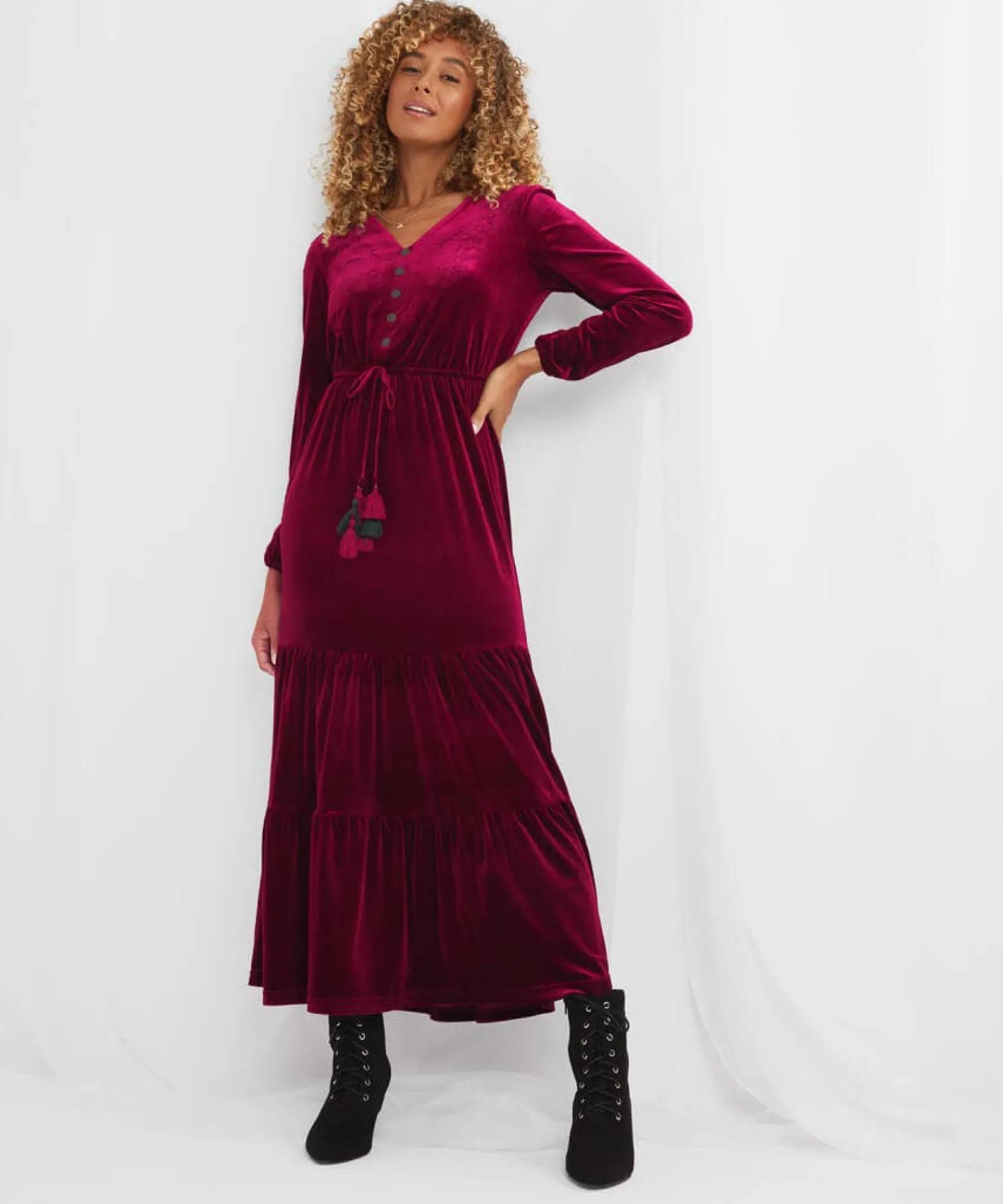 velvet_perfection_dress_2.webp Shop Women's Collection | Vintage & Retro Dresses | Velvet & Devor茅 Dresses | Maxi Dresses | Party Dresses | Occasion Outfits | Dresses | Sale Dresses | Top Picks | Top Picks | Top Picks | Top Picks | Top Picks | Top Picks | Women's | Women's Joe Browns Velvet Perfection Dress Berry