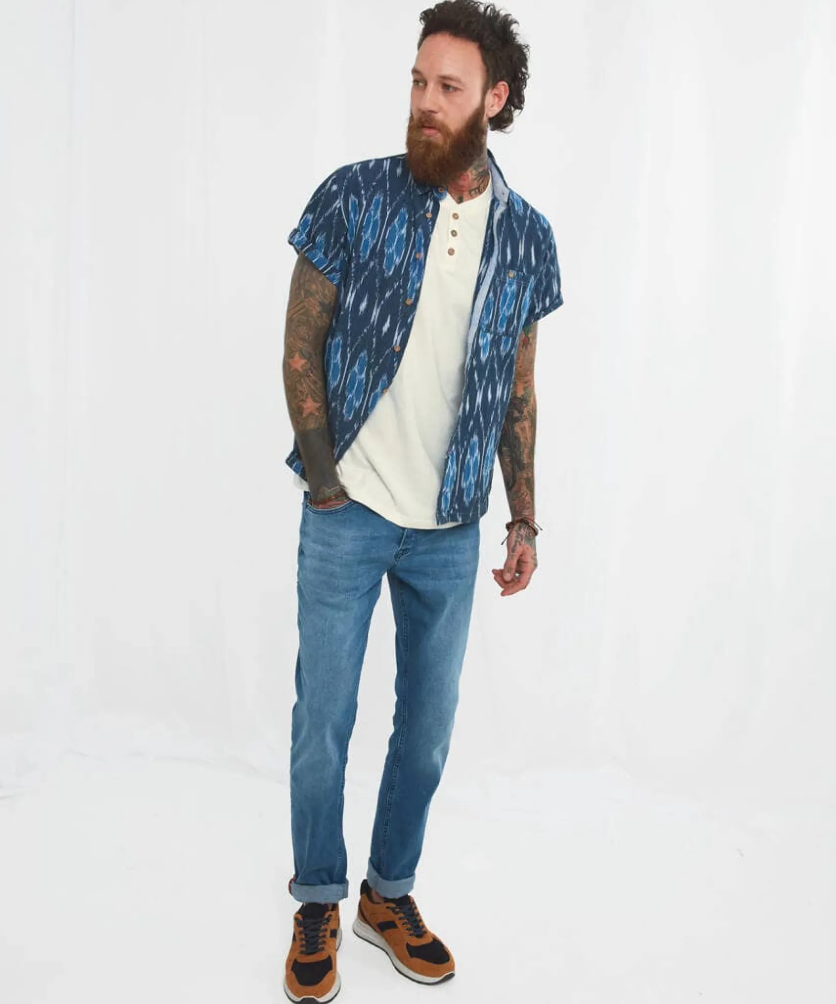 versatile_henley_2.webp Plain Tops & T-Shirts | Henley Tops | Layering Essentials | Tops & T-Shirts | Top Picks | Men,s | Men,s | Men,s Joe Browns Versatile Henley Cream / Green / Blue / Orange