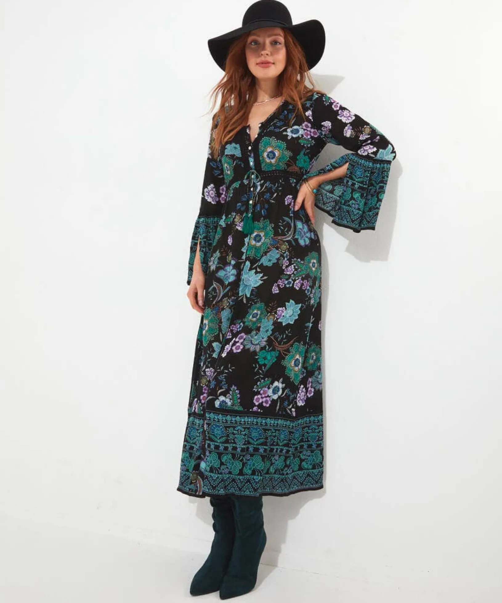 winter_walks_dress_0.webp Shop Women's Collection | Maxi Dresses | Boho Dresses | Party Dresses | Occasion Outfits | Petite | Dresses | Sale Dresses | Top Picks | Top Picks | Top Picks | Top Picks | Top Picks | Women's | Women's | Women's Joe Browns Winter Walks Dress Black