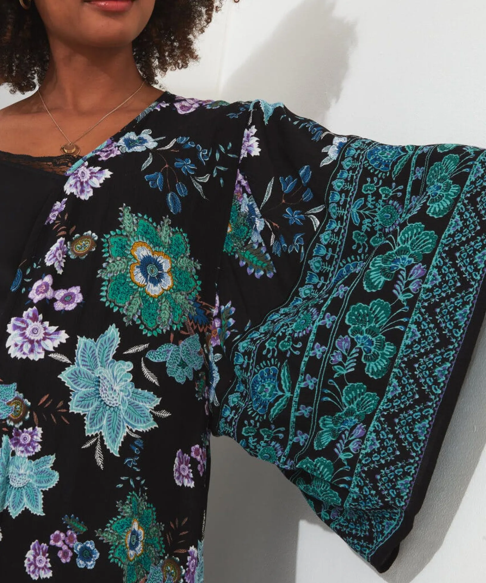 winter_walks_kimono_5.webp Occasion Outfits | Gifts | Tops, Tunics & Blouses | Sale Tops, Tunics & Blouses | Top Picks | Women's | Women's | Women's Joe Browns Winter Walks Kimono Black